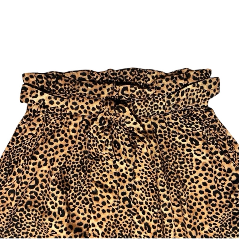 H&M Tan Black Cheetah Leopard Print Mini Skirt with Belted Cinched Waist Size 2 - Picture 2 of 4